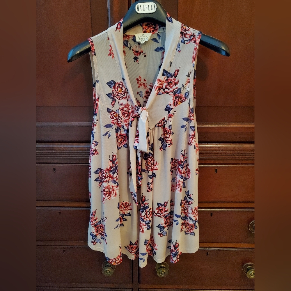 Sleeveless top